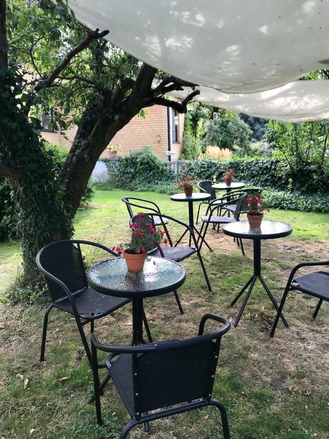 مالمو Suite Apartment With Garden And All Amenities المظهر الخارجي الصورة